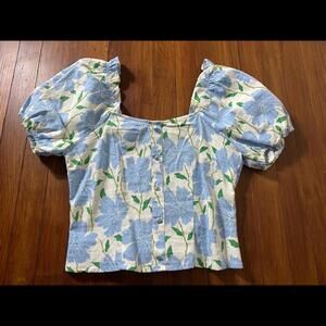 Blue and White Floral Short Sleeve Top with Puff Sleeves New With Tags XS